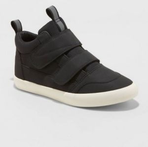 Cat & Jack Black Velcro High tops size 4